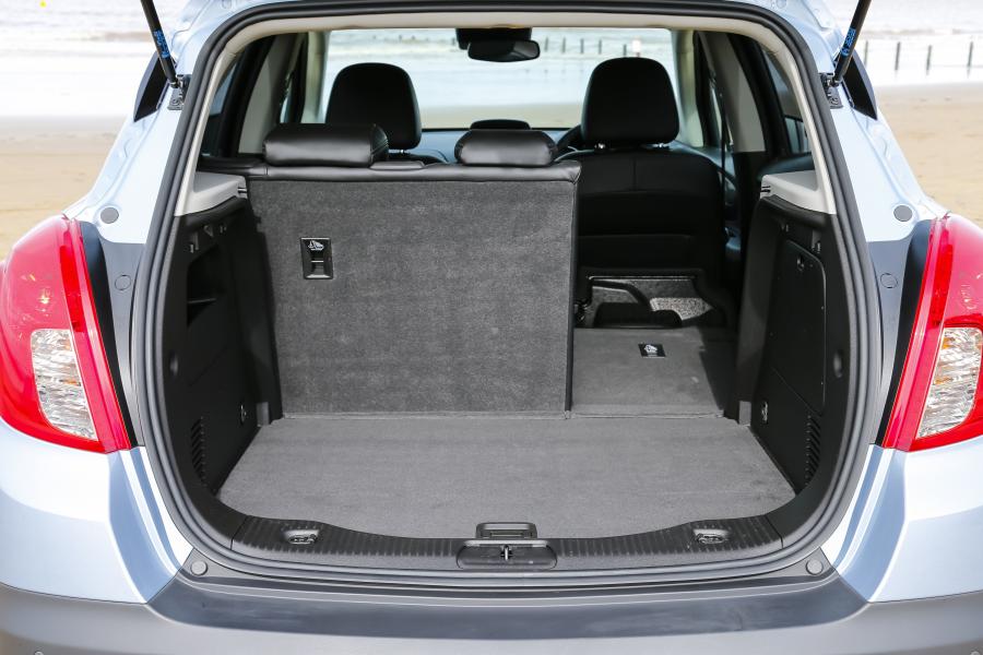  Vauxhall Mokka 2012 года  (фото 31 из 365)